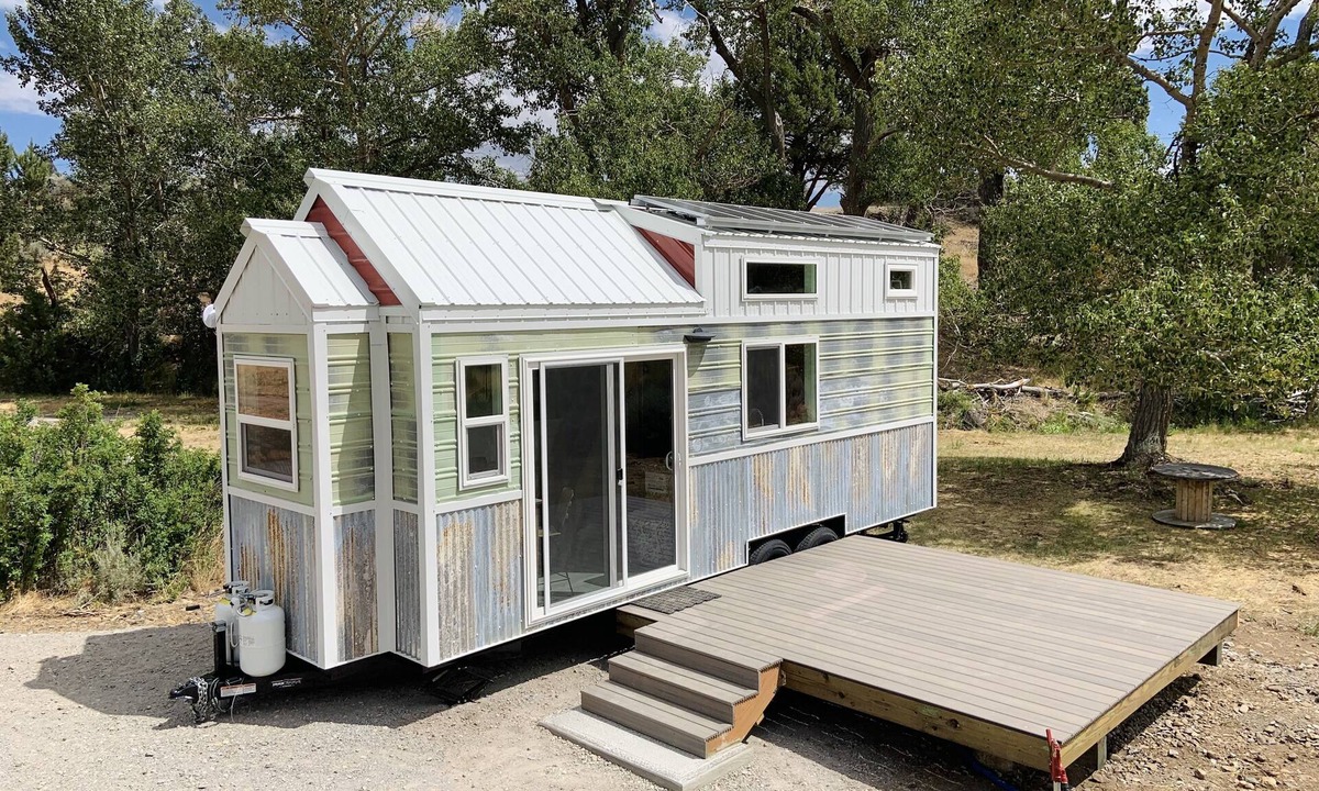 Fort Bidwell House | Tiny House at Bidwell Canyon Farm