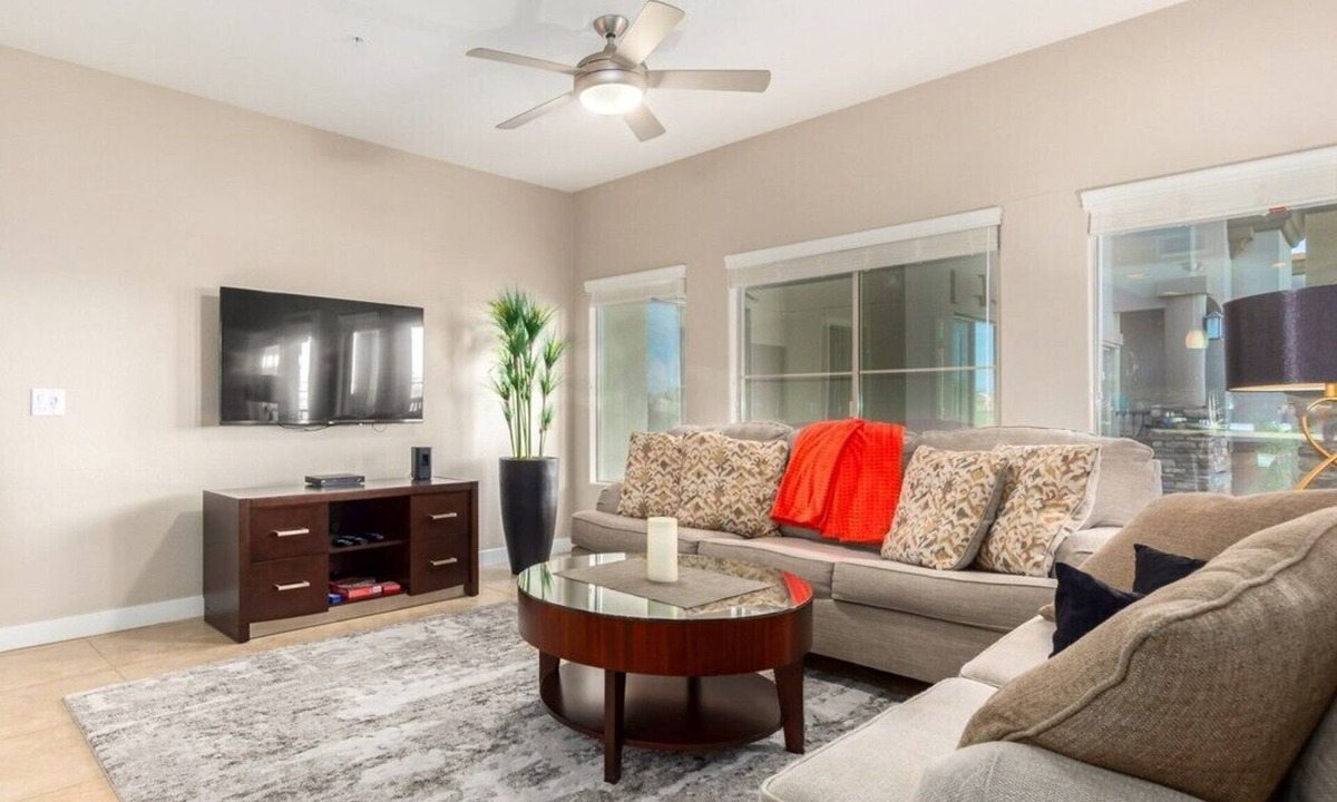 Desert Ridge Condo | Toscana Treasure! Cozy 2-bedroom condo with lots of amenities in Phoenix!