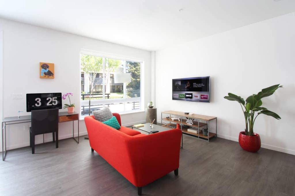 North San Jose Apartment | TRIBE Clean, Modern & New 1BR in North San Jose