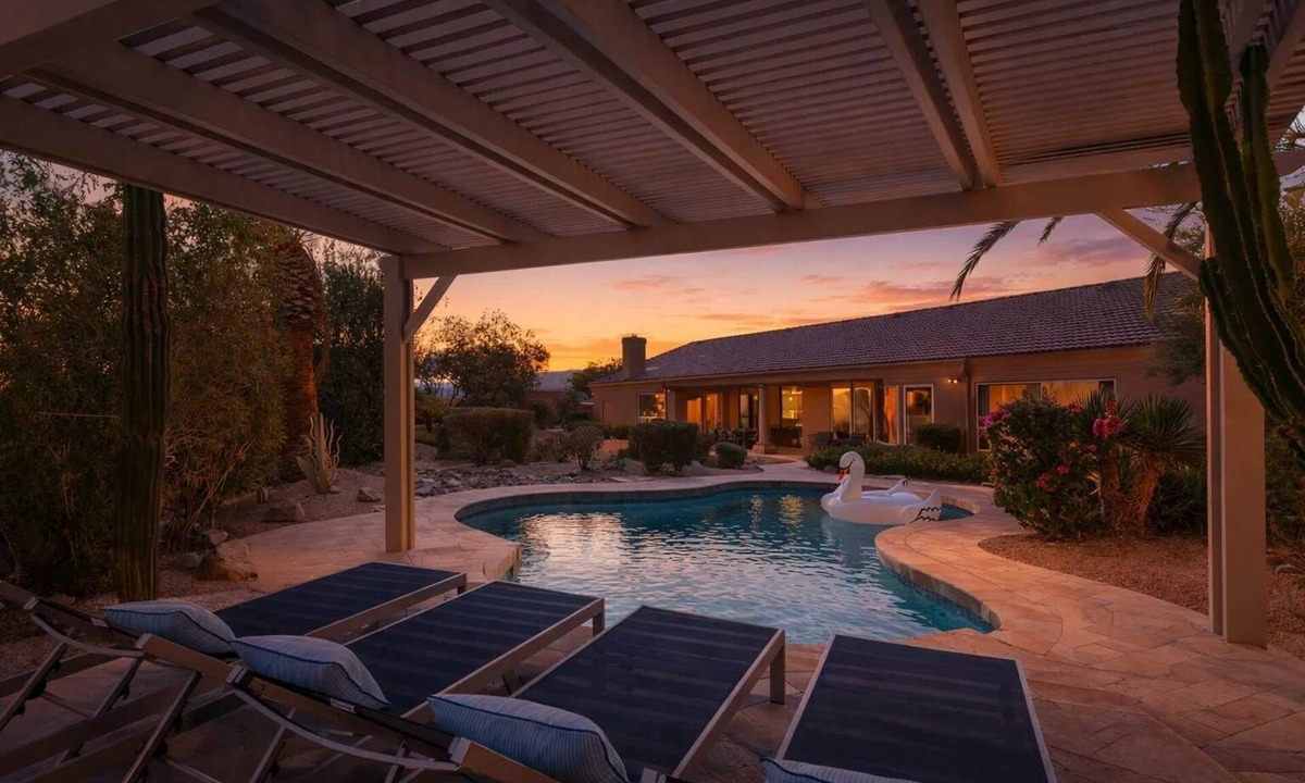 North Scottsdale House | Twin Palms - Pool Heat Available- 31+ day stays!