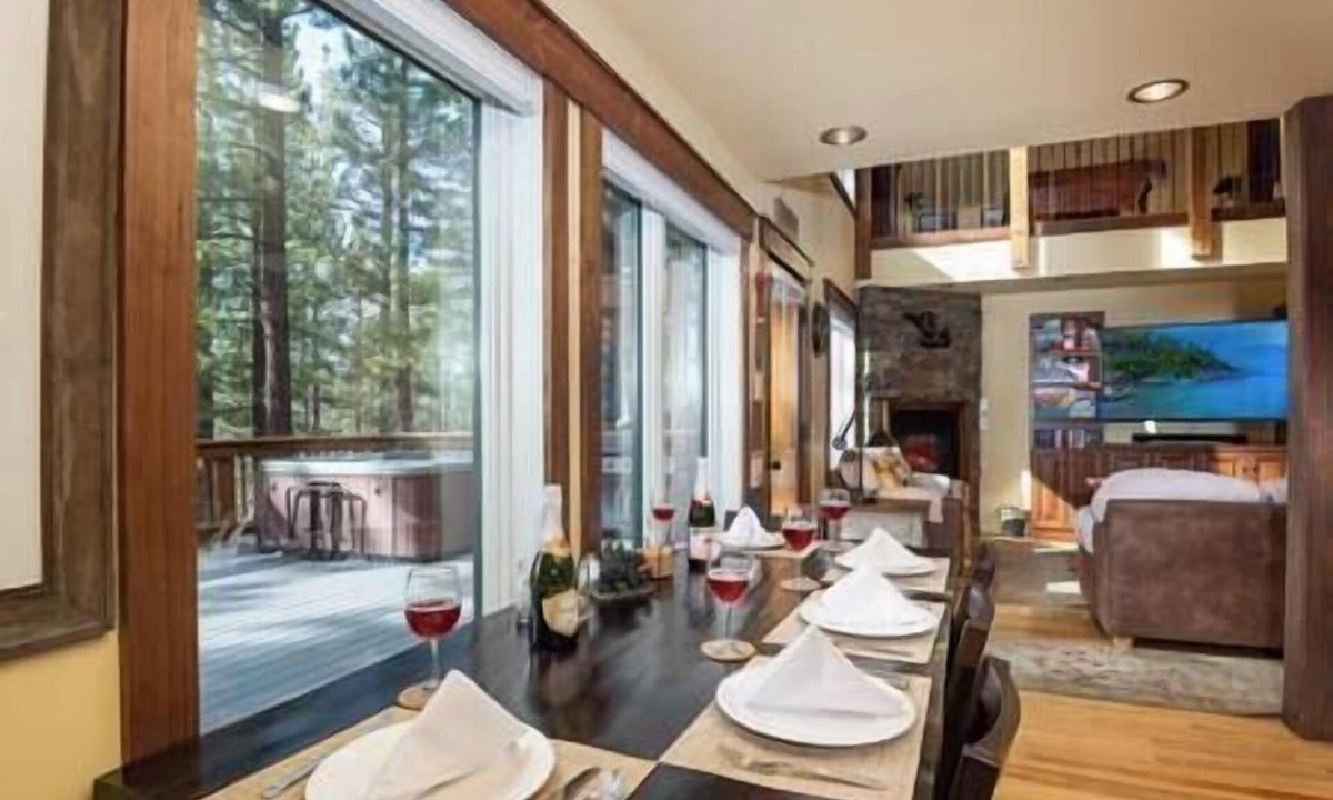 Black Bart House | Unforgettable Getaway Home for Groups/Families