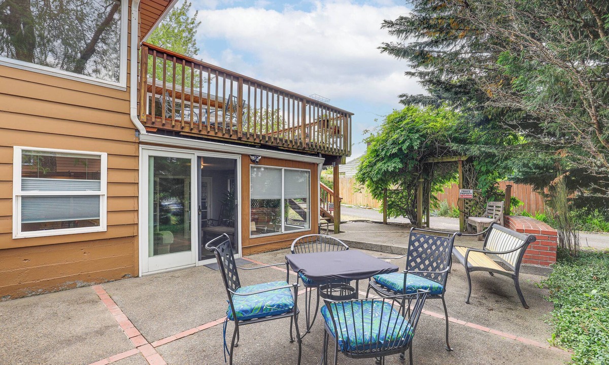 Oatfield Apartment | Unique Unit w/Patio & Grill in Portland Area!