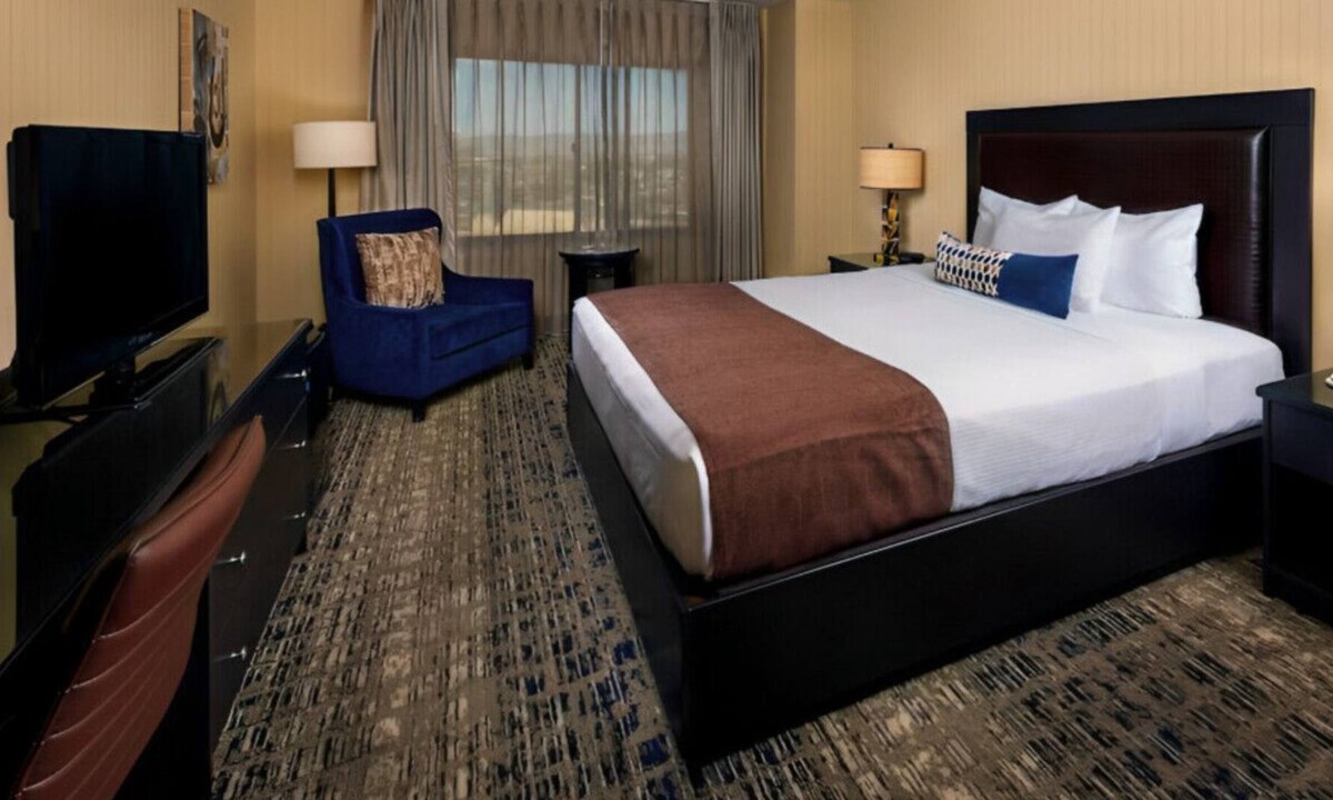 Las Vegas House | Unwind in Elegance! Your Perfect Romantic Retreat
