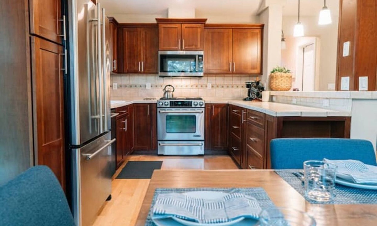 Boyd Acres House | Upscale home with hot tub & backyard oasis!