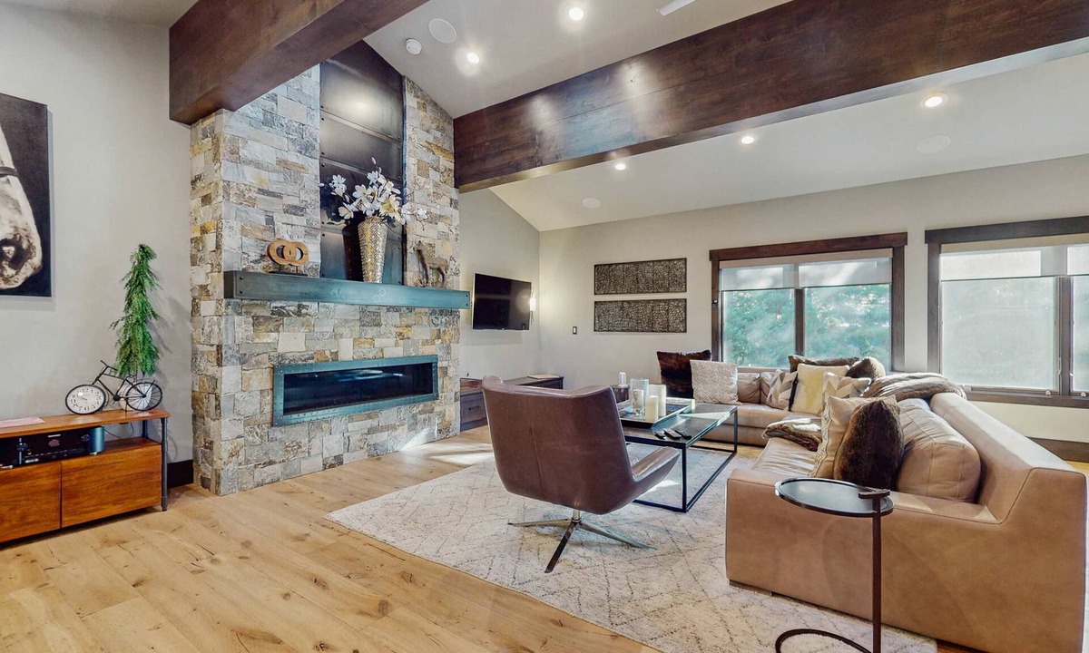 Incline Village Condo | Upscale Incline Village Condo Across the Street from Lake Tahoe
