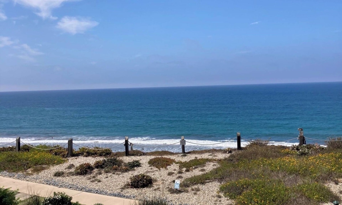 Solana Beach Condo | Very Clean Oceanfront Condo with Wi-Fi! 5-Star Vacation!