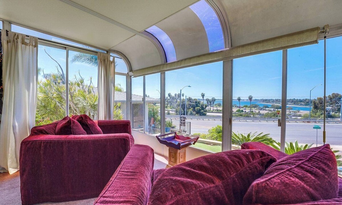 Bay Park House | View of Mission Bay plus A/C, pets, and parking