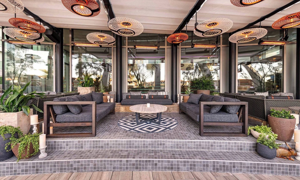 Entertainment District Hotel | W Scottsdale