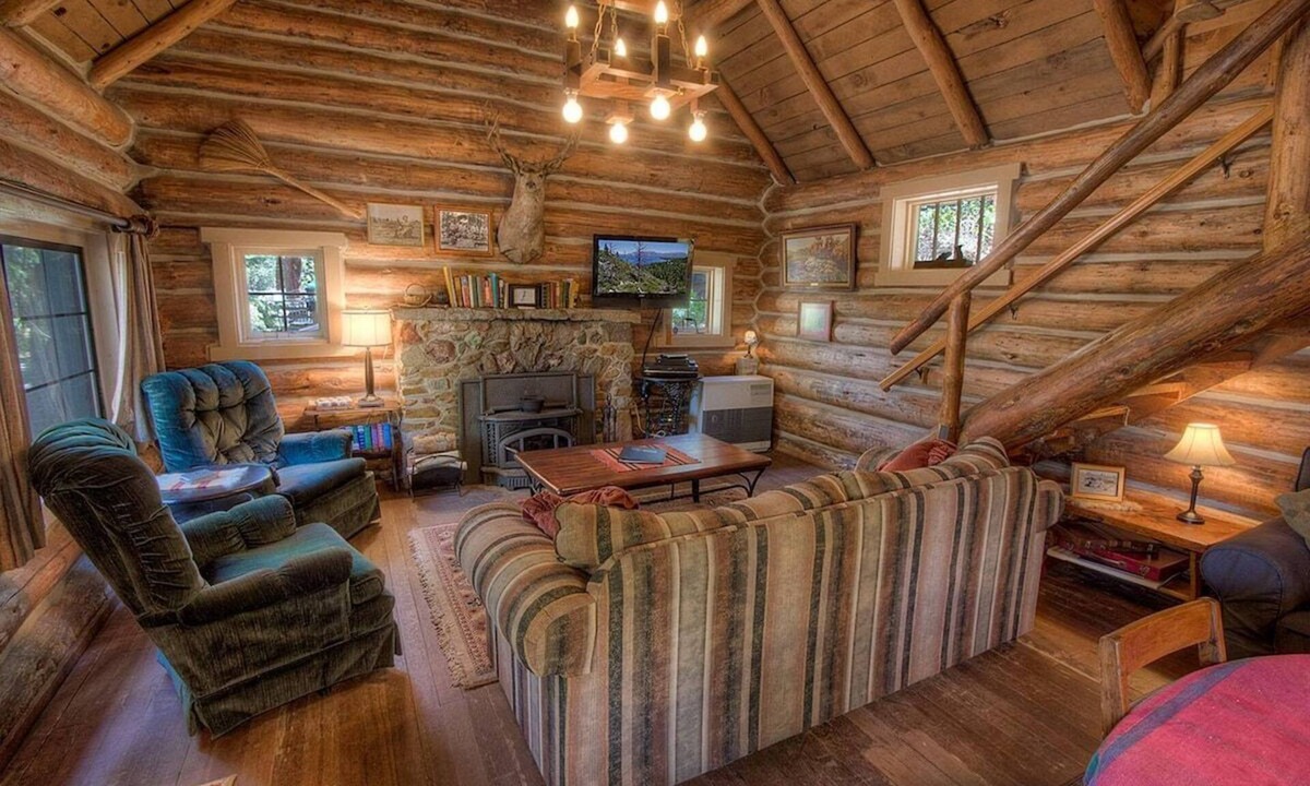 Zephyr Cove House | Walk to Private Beach | Lake Views | Deck | BBQ