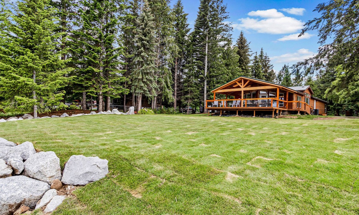 Sandpoint Cabin | Waterfront cabin on Pend Oreille River with private dock and southern exposure!