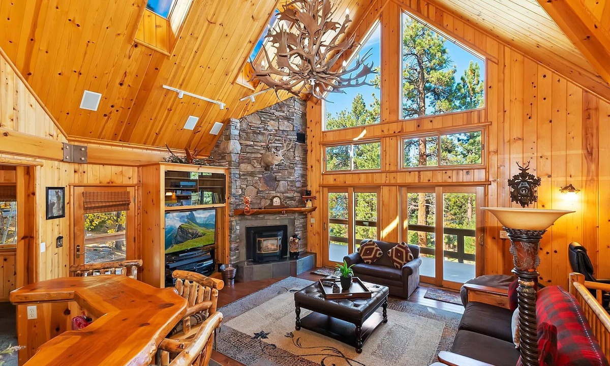 Boulder Bay Cabin | Waterview Retreat: Luxury in Boulder Bay! EV Charger! Hot Tub! Lake Views! Pool Table! Theater! Air Hockey!