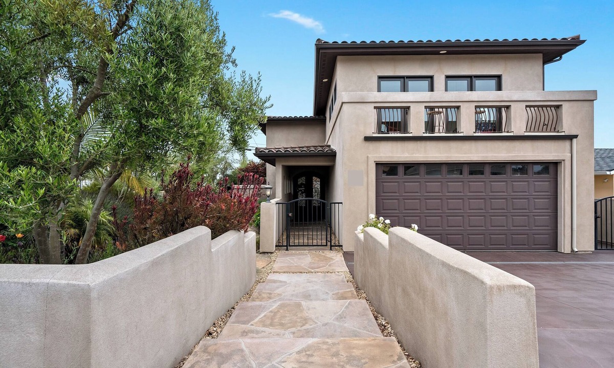 Grover Beach House | Wave Watcher 4-bedroom house in Grover Beach