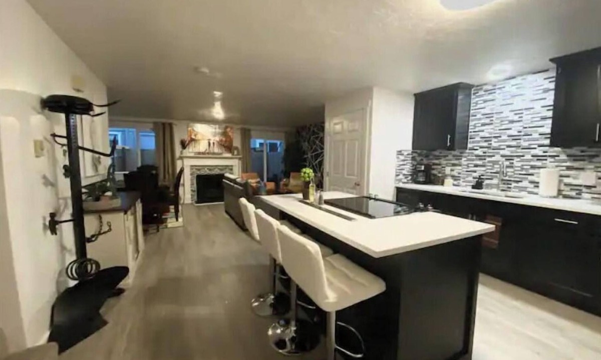 Springfield Condo | WELCOME TO LOUIE DUCK HOUSE-C! 2BR & 2BA SLEEP-5