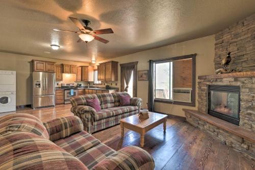 Sterling House | Well-Appointed Sterling Casita with Full Kitchen!