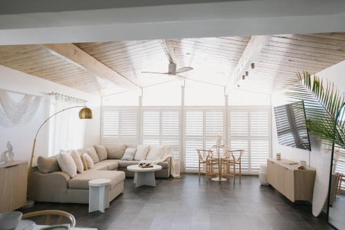 Chula Vista House | West Coast Life 4BR 3BA Centrally located