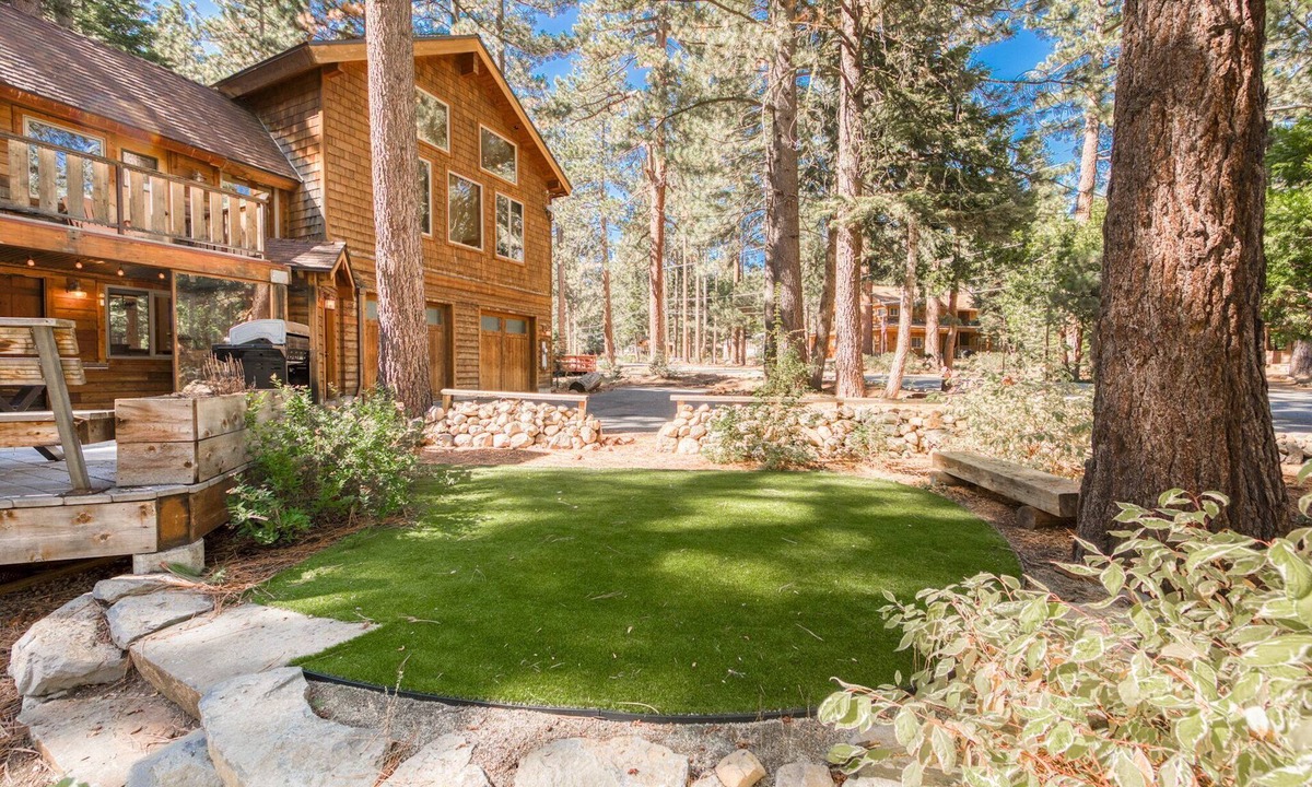 Pineland House | West Pine Cabin by Tahoe Getaways – Pet-Friendly Home with Hot Tub, Pool Table + Walk to Lake!