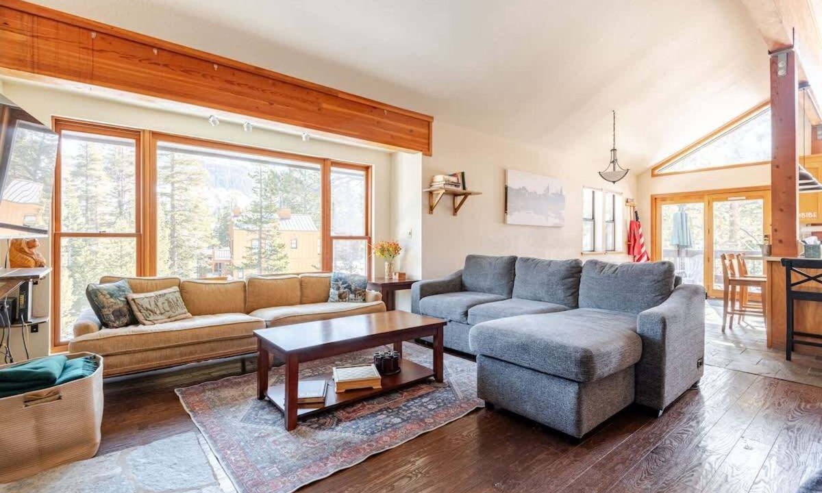 West Meadows House | West Village-Large Lovely Private Home in Kirkwood