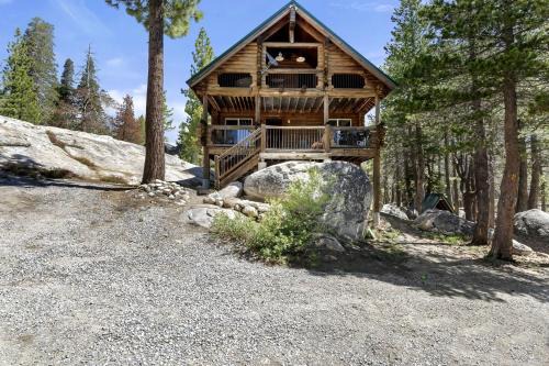 Bear Valley House | Whispering Pines Lodge | Family Mountain Retreat
