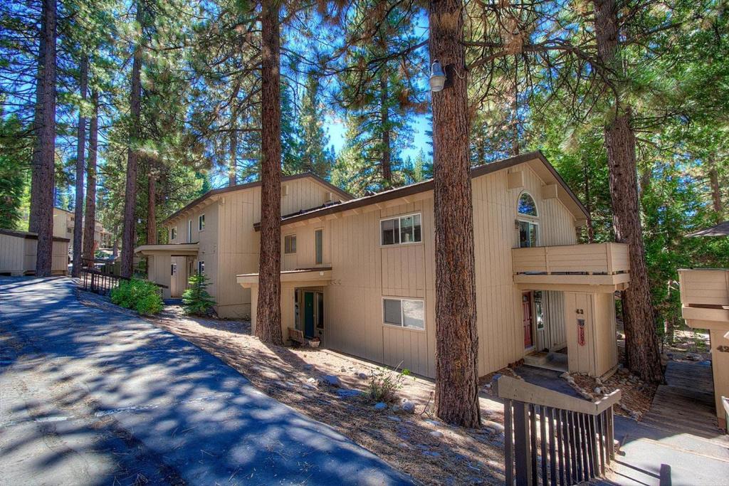 Incline Village House | Whispering Wood by Lake Tahoe Accommodations