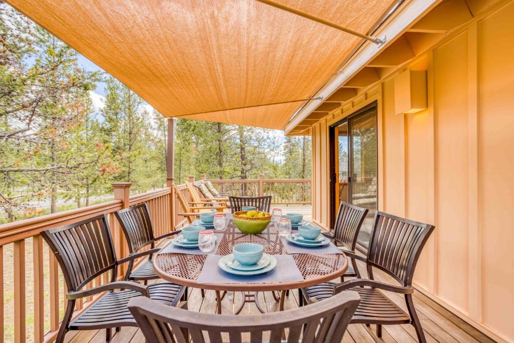 Sunriver House | White Elm 28 - Meredith Lodging