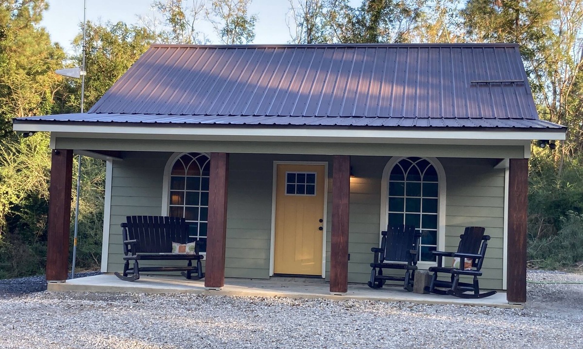 Union Church Cabin | Whitetail Cabins in Jefferson County, MS near the Homochitto National Forest.