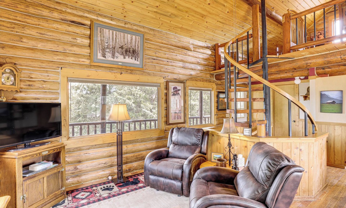 Eureka Cabin | Wild Adventures in Eureka! Amish-Crafted Cabin