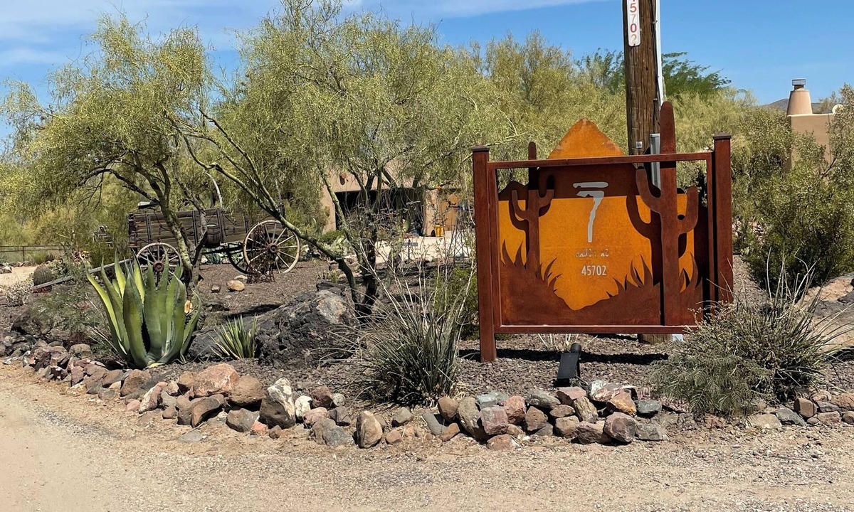 New River House | Wild West Casita at 7 Bar Ranch on the edge of Tonto National Forest with views