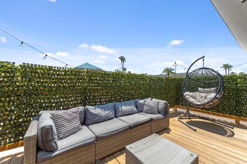 Brown and Stetson Business House | Windfield Condo In The Entertainment District