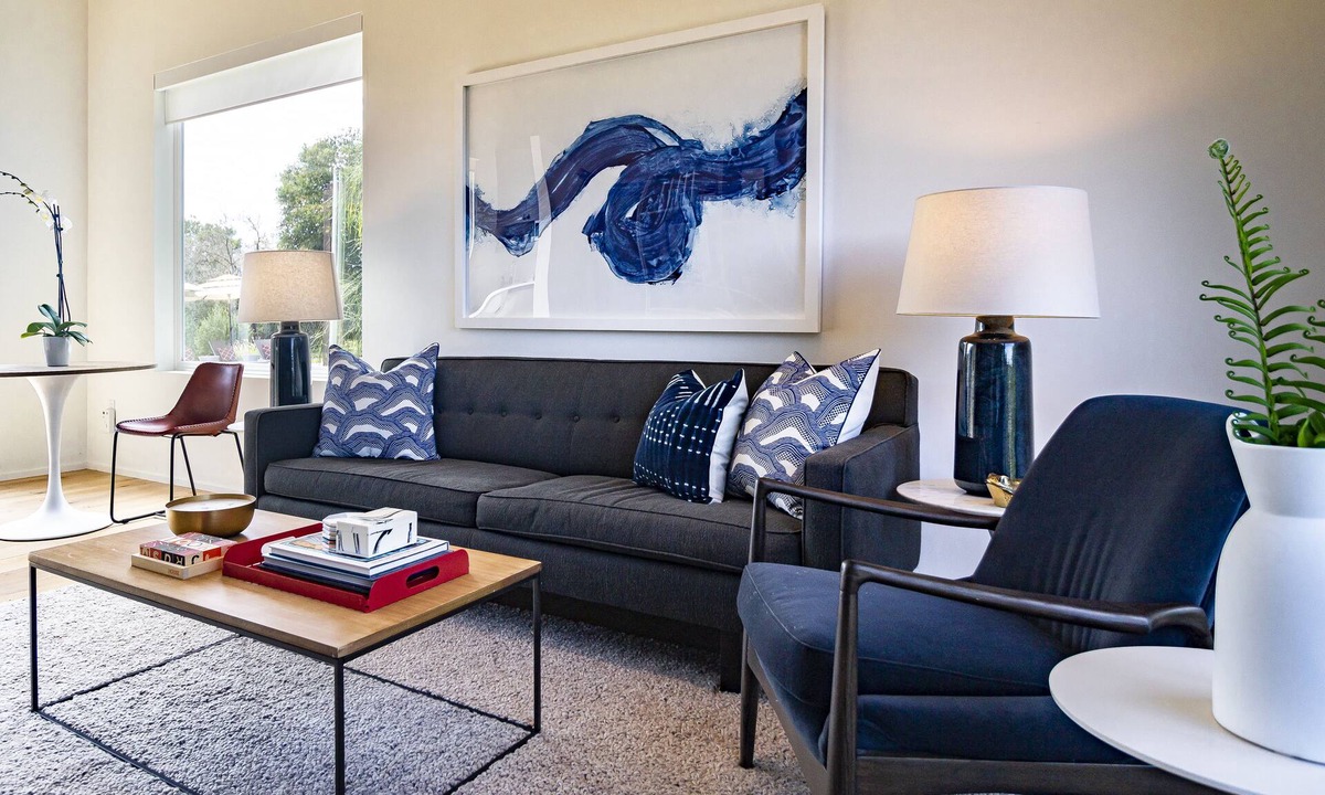 Freestone House | Wine Country Guest Cottage with Vineyard Views and Gardens