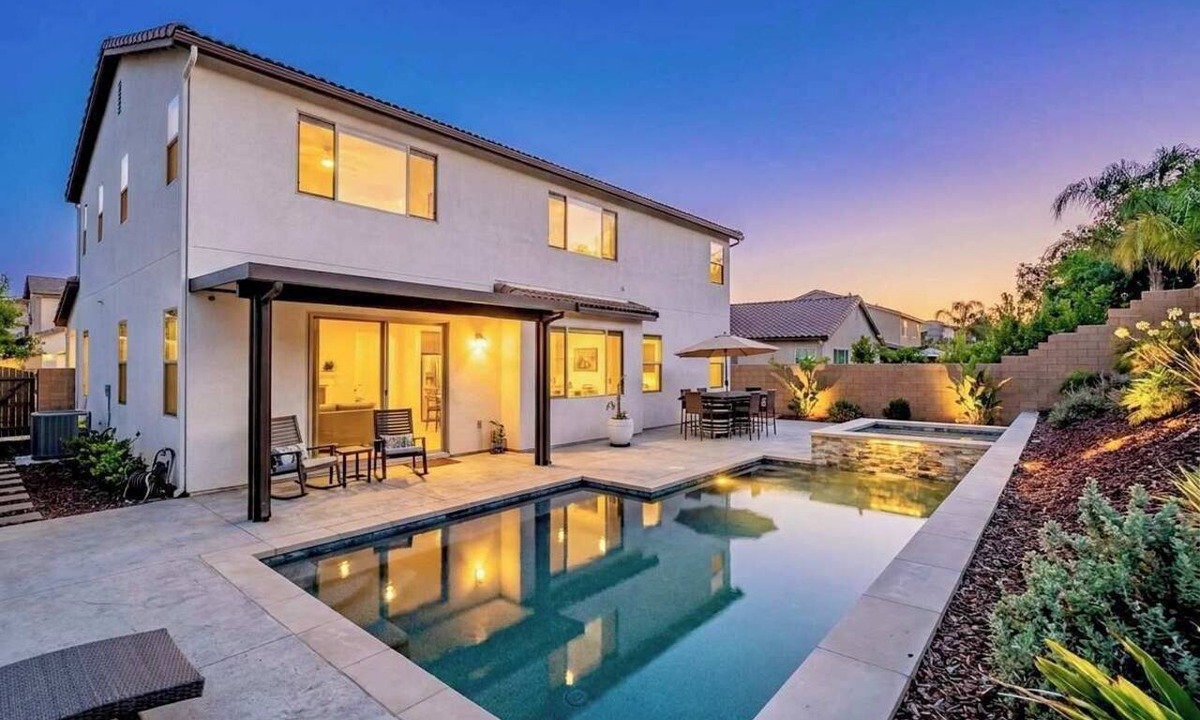 Winchester House | Wine Country | Pool. Spa. Game Room. Fire Pit. BBQ