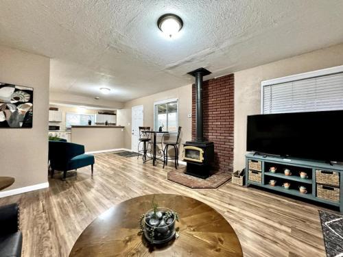 Fair Play House | Wine Country Retreat Rolling Hill Views Private Trails