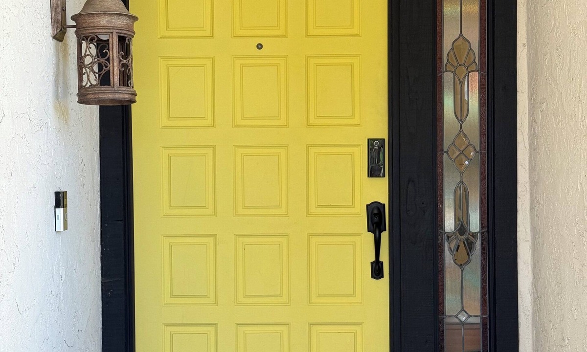 Tierrasanta House | Yellow Door; A Radiant Home