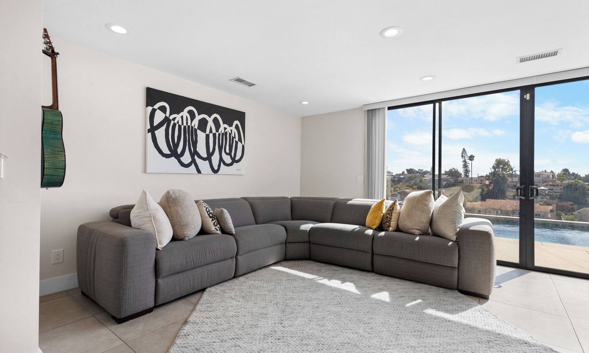 Chula Vista House | Yo Momma's House Stylish Pool & Stunning Views