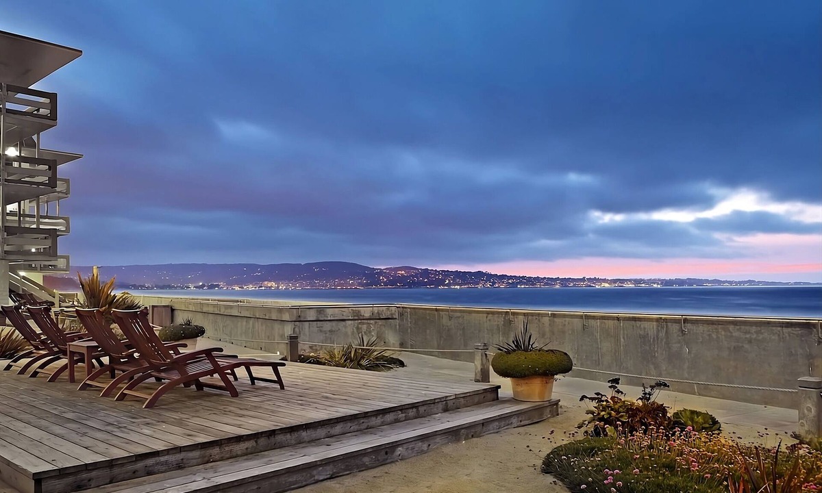 Monterey House | You Found It! 4 Pet-friendly Units, Ocean View, Outdoor Swimming Pool