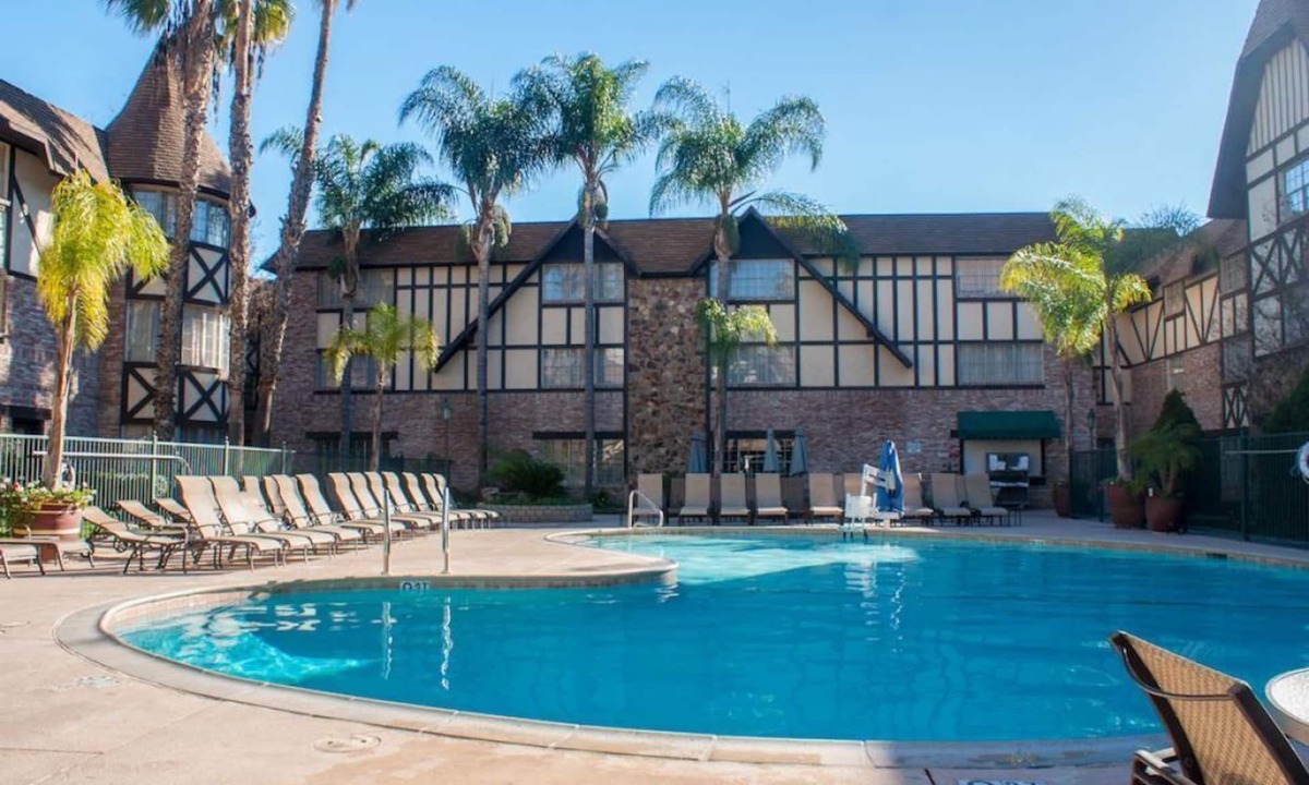 Anaheim Resort Apartment | Your Disneyland Escape: Tower View Oasis | Outdoor Pool