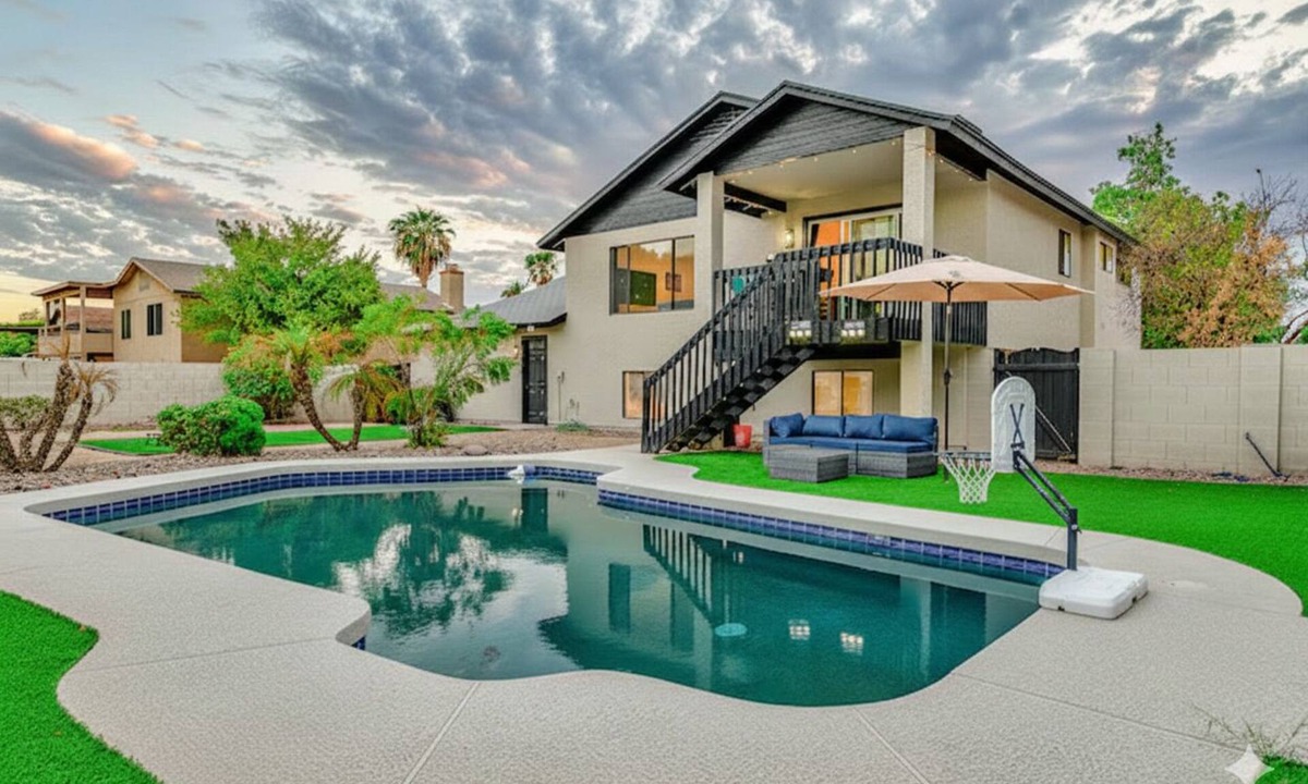 East Mesa House | Your Home Away from Home: Free Heated Pool, Games, Western, BBQ, Lux Home