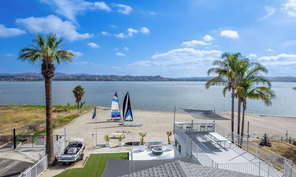 Lake Elsinore House | Your Own Resort On A Private Beach - Sail, Relax & Stay on the Water