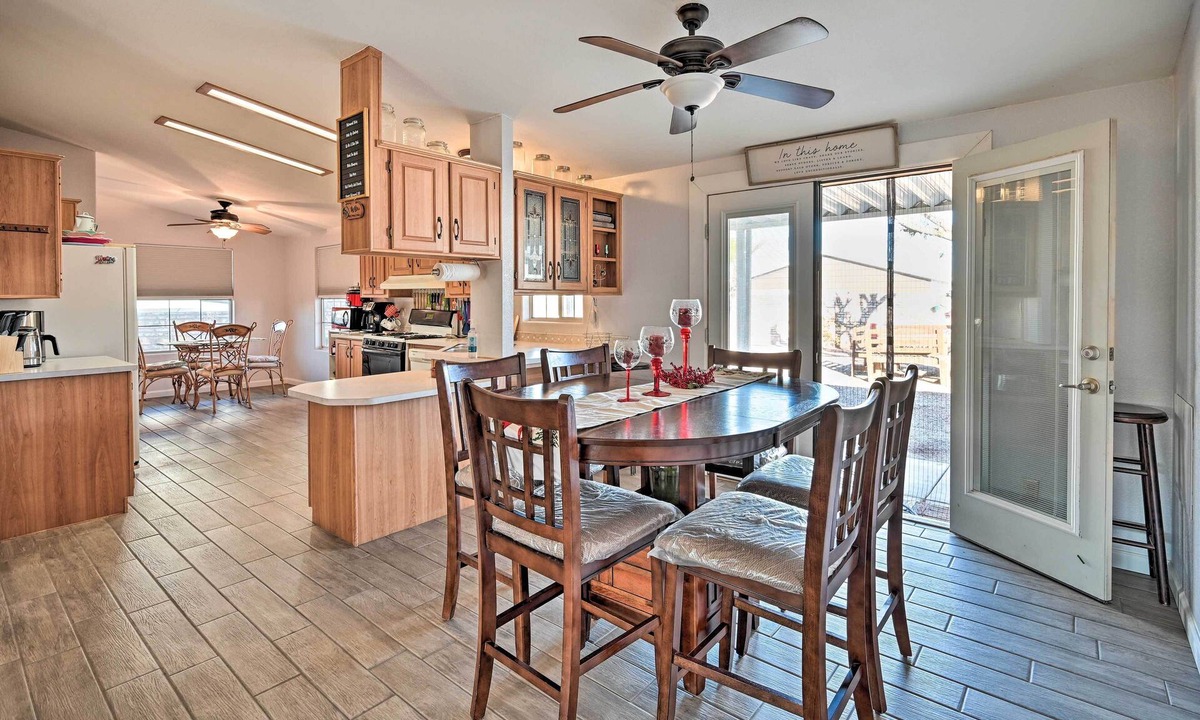Foothills Cottage | Yuma Vacation Rental w/Yard & Grills!