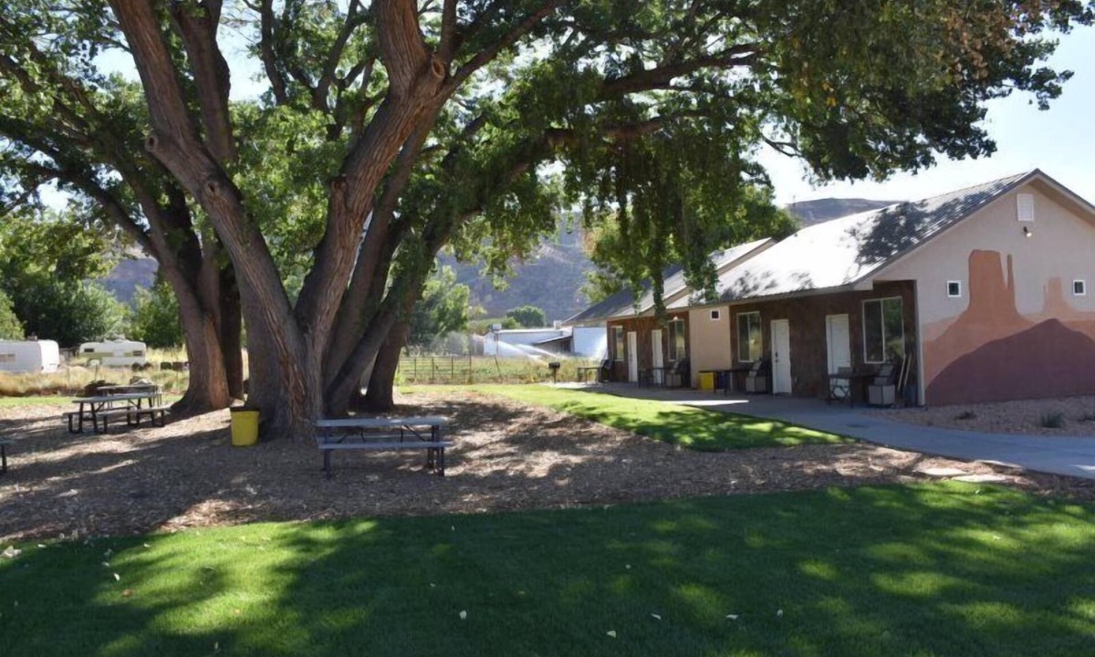 La Verkin Cabin | Zion's Camp and Cottages