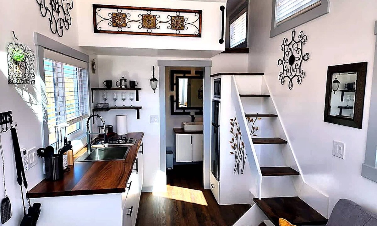 Apple Valley House | Zion Stargazing Oasis Pet-Friendly Stay