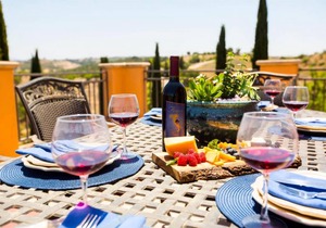 Aterno Vineyard, Guest House