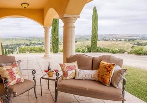 Aterno Vineyard, Main House