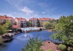 Branson | Lakeside Resort Retreat | Pools, Golf & Attractions in Branson