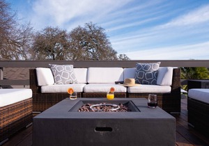Cathedral by AvantStay Charming Secluded Estate w/ Sauna, Pool Table & Views of the Rolling Hills