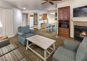 Club Wyndham South Shore 2 bedroom deluxe - Quiet Resort!