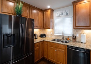 Gorgeous Home with Amazing Rooftop Deck in Grover Beach