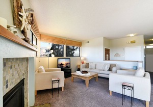 Great Cayucos Beach Home 2 Blocks to the Beach Pet Friendly!