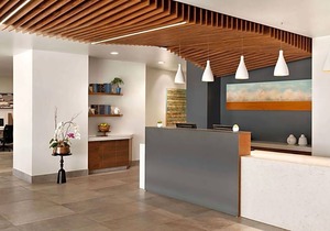 La Quinta Inn & Suites by Wyndham San Luis Obispo Downtown