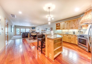 Luxurious Collins Lake condo w/updated amenities, shared pool & easy ski access
