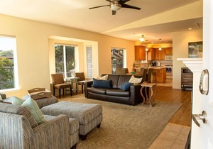 New Condo, Great Views, Excellent Location!